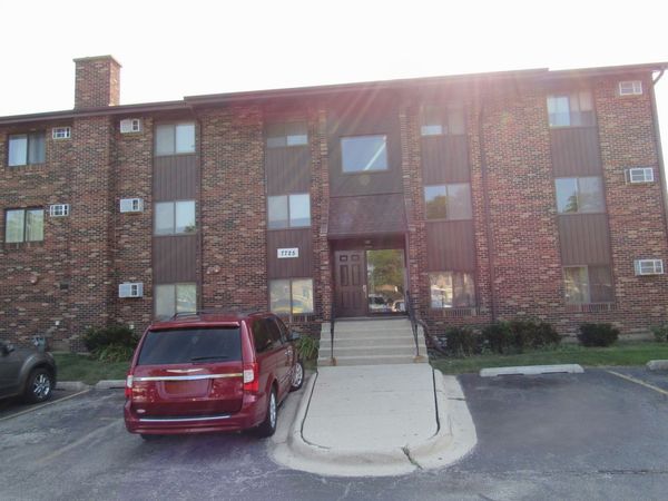 7725 Woodward Avenue , Unit 2N, Woodridge, IL 60517