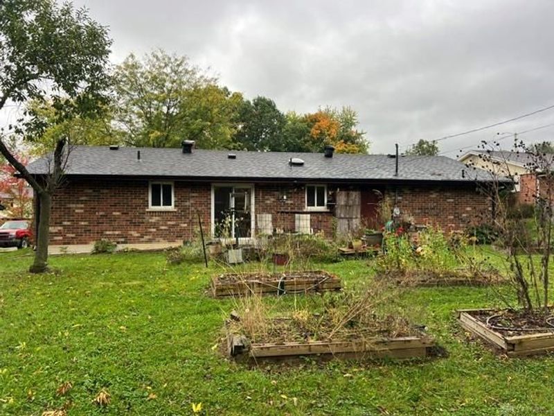 225 Ridgecrest Drive, West Carrollton, OH 45449 Photo 3