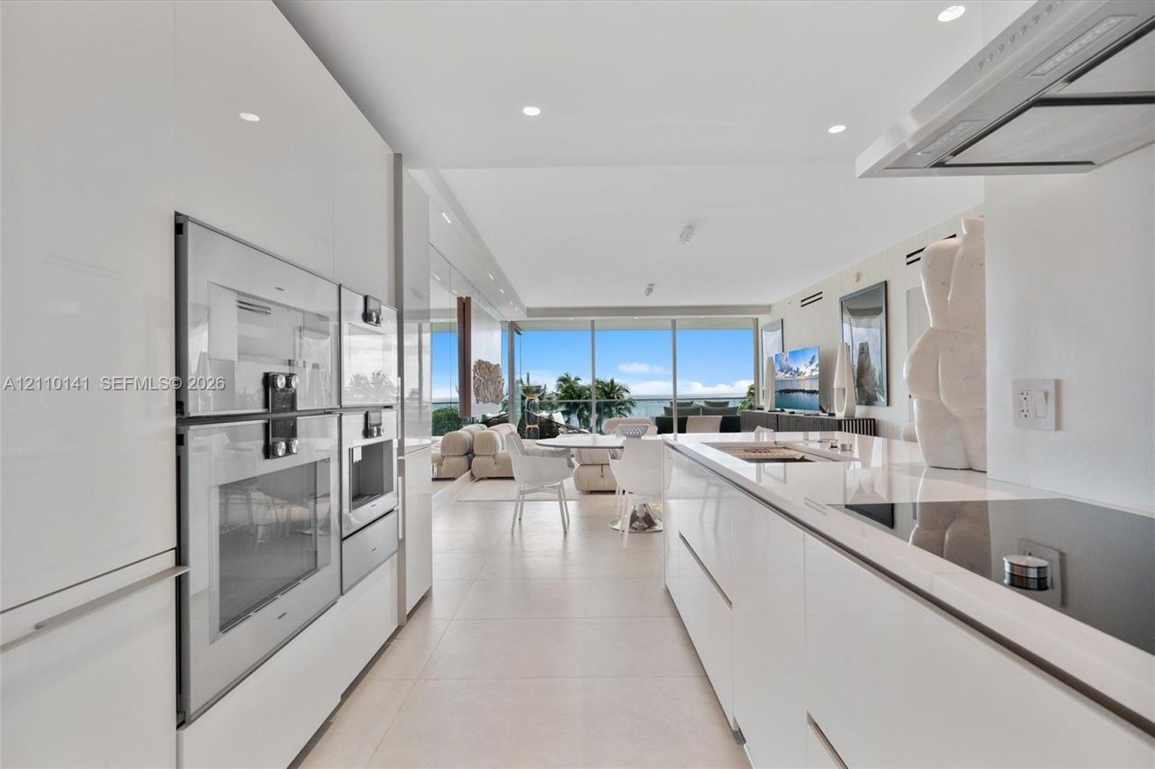 10203 Collins Ave , Unit 303, Bal Harbour, FL 33154 Photo