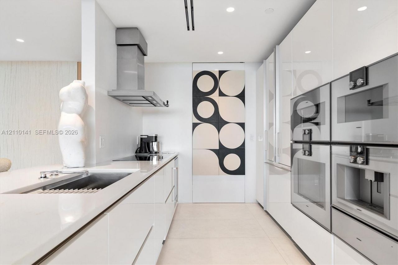 10203 Collins Ave , Unit 303, Bal Harbour, FL 33154 Photo