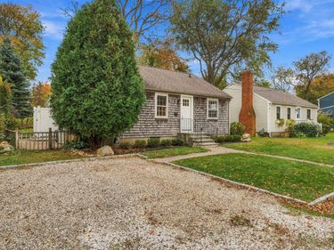 35 Fay Rd, Scituate, MA 02066
