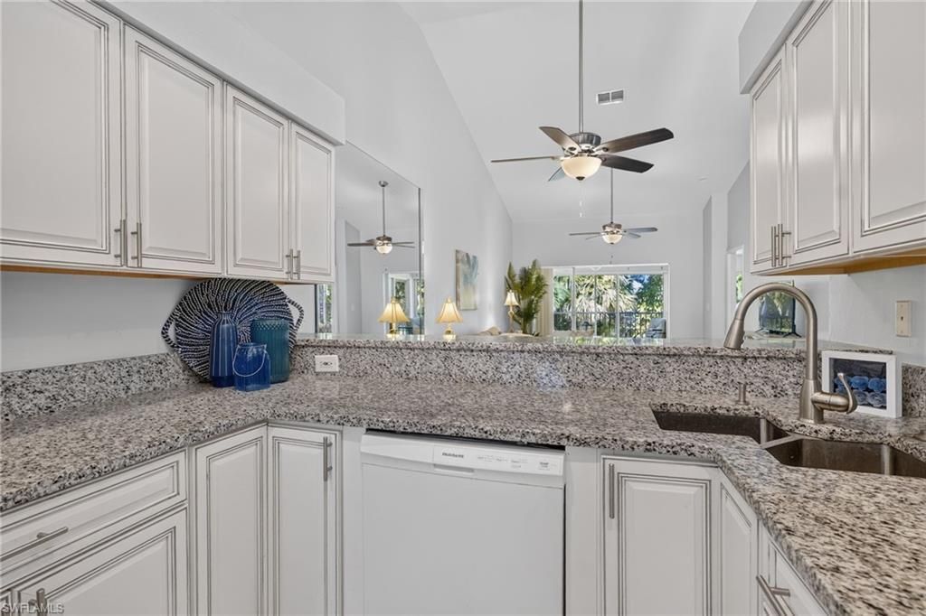 20810 Country Creek Dr, Unit 424, Estero, FL 33928 Photo