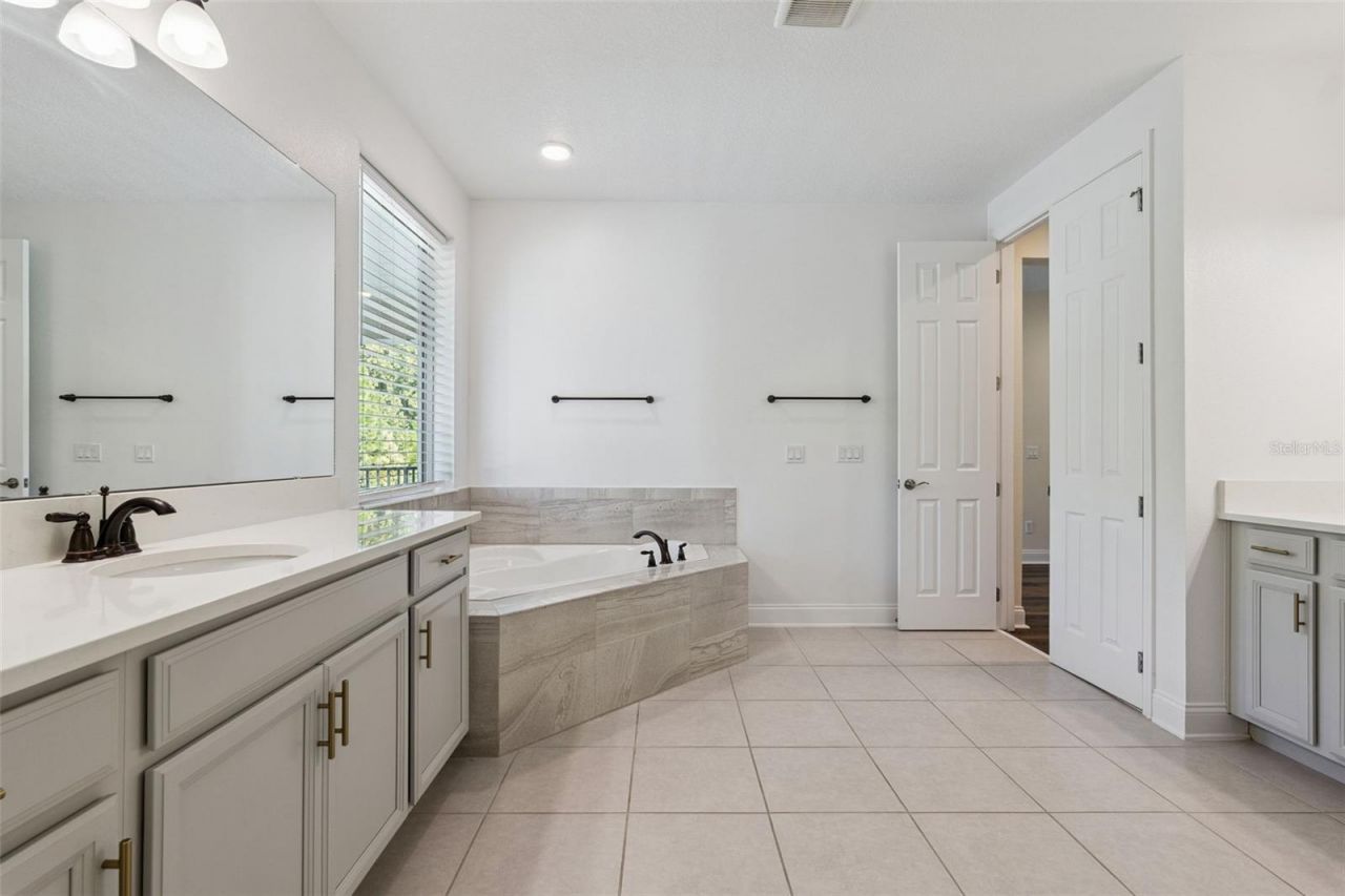 3010 Crystal Water Run, Oviedo, FL 32765 Photo