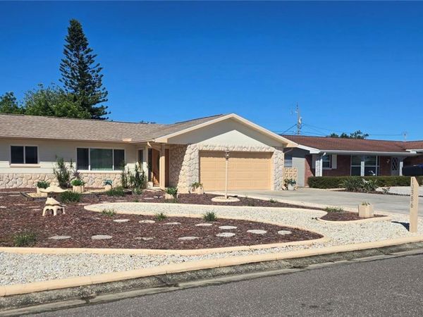 10386 112TH WAY N, SEMINOLE, FL 33778
