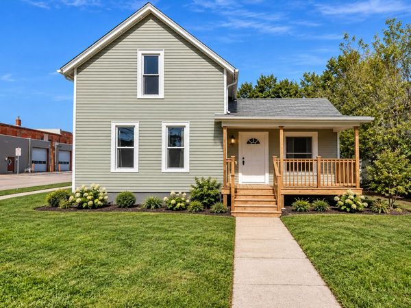 429 W Ottawa Street, Sycamore, IL 60178