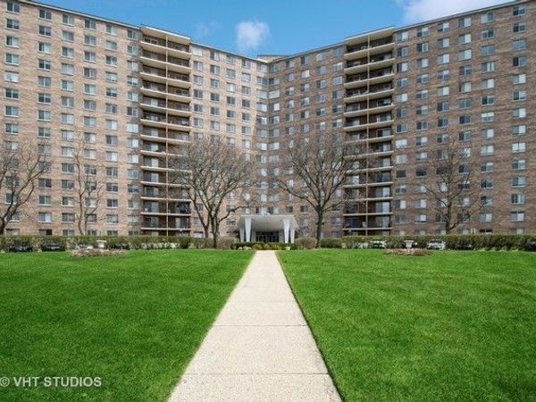 7141 N Kedzie Avenue , Unit 604, Chicago, IL 60645