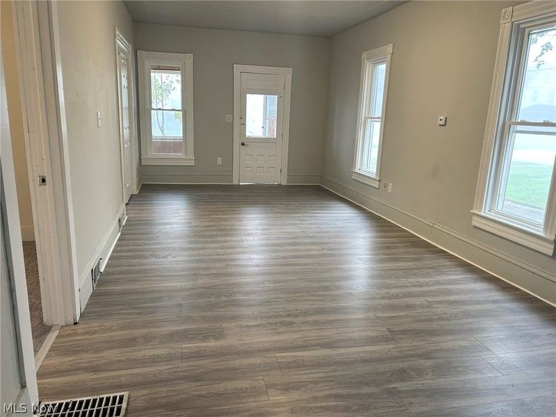 823 W 21st Street, Lorain, OH 44052 Photo 6
