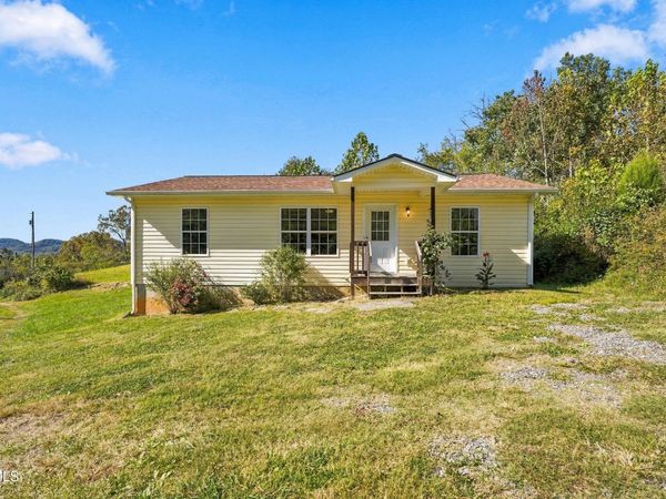 2549 Weaver Pike Pike, Bristol, TN 37620