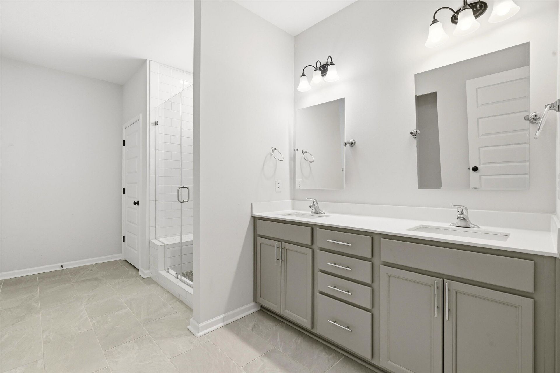 400 Eagleview Drive Photo 24