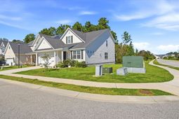 400 Eagleview Drive photo 4