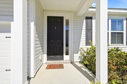 400 Eagleview Drive photo 4