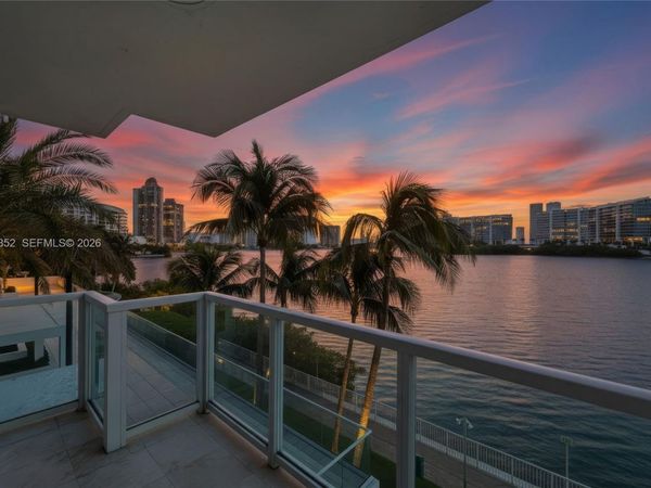 3201 NE 183rd St , Unit 301, Aventura, FL 33160