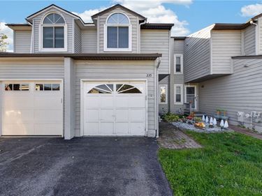 235 Quincy Place, Liverpool, NY 13088