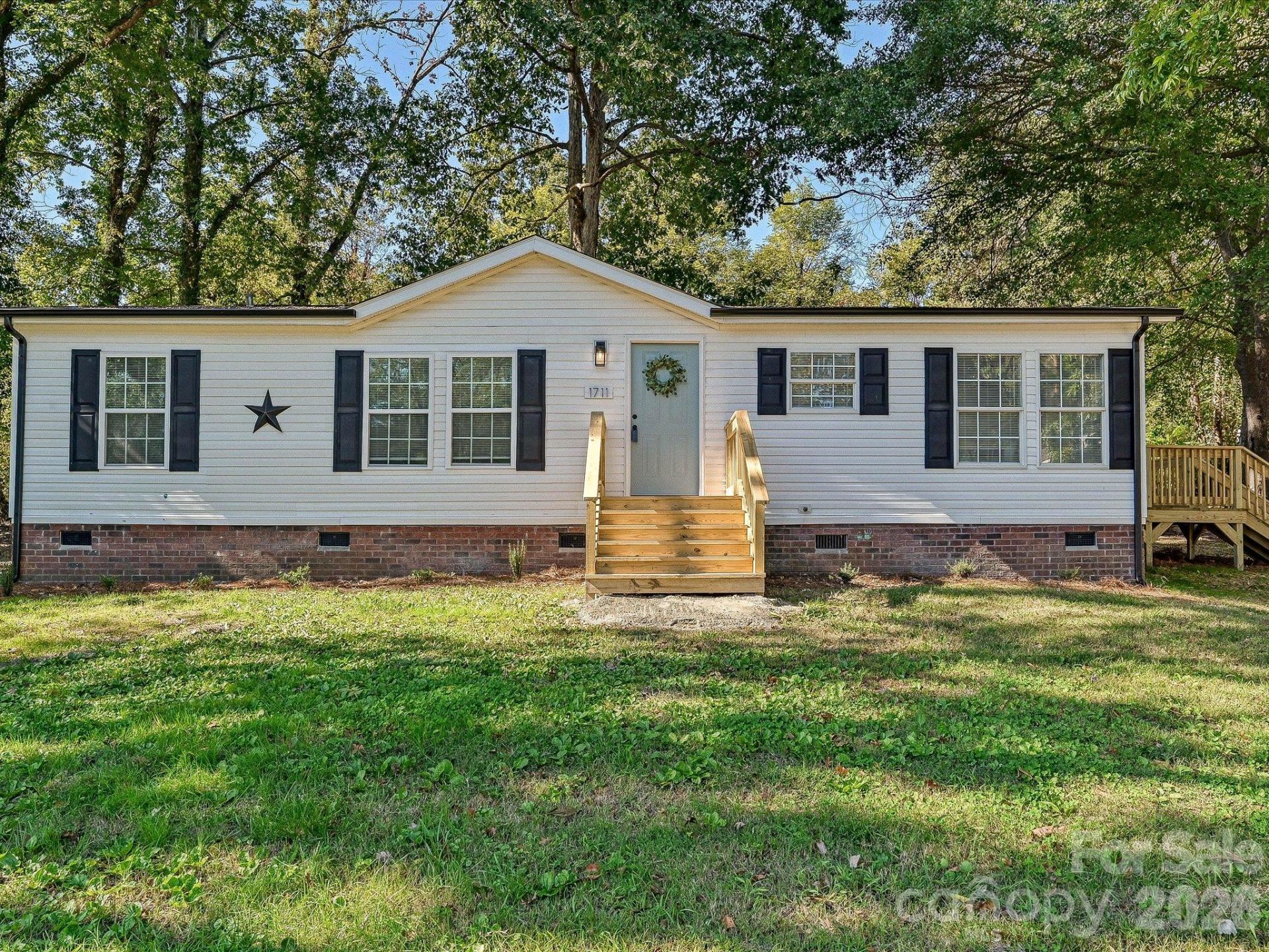 1711 Trexlar Avenue , Gastonia, NC 28052 Main Photo