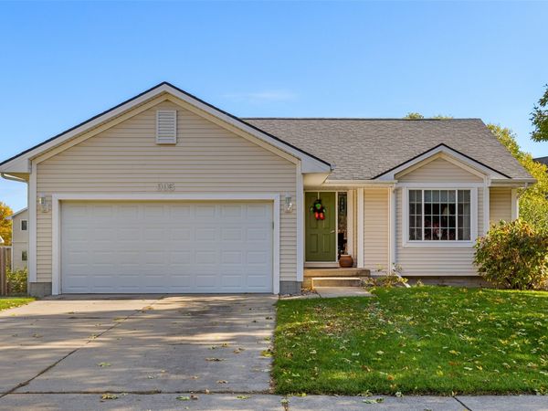 995 SE Rosewood Drive, Waukee, IA 50263