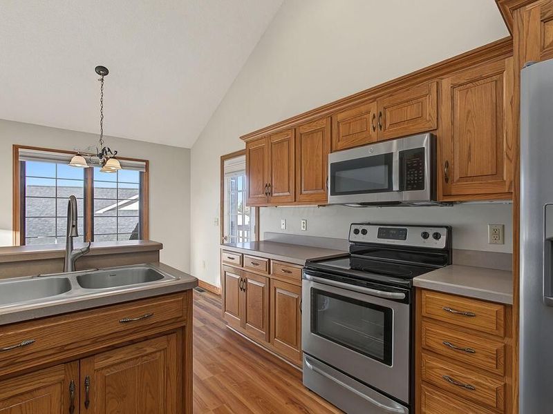 17 Waters Edge Drive , Mount Vernon, OH 43050 Photo 7