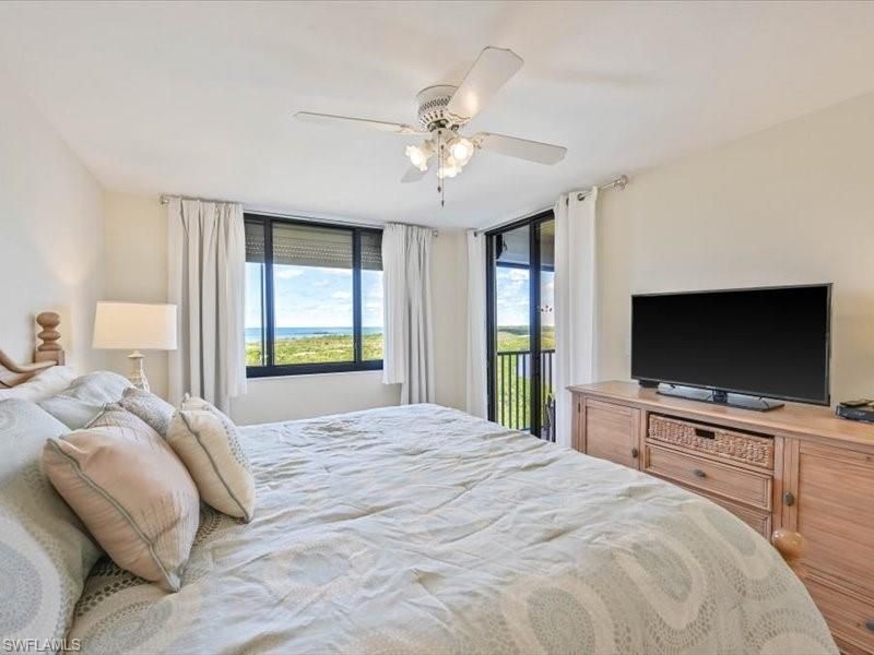 17 Bluebill Ave , Unit 904, Naples, FL 34108 Photo
