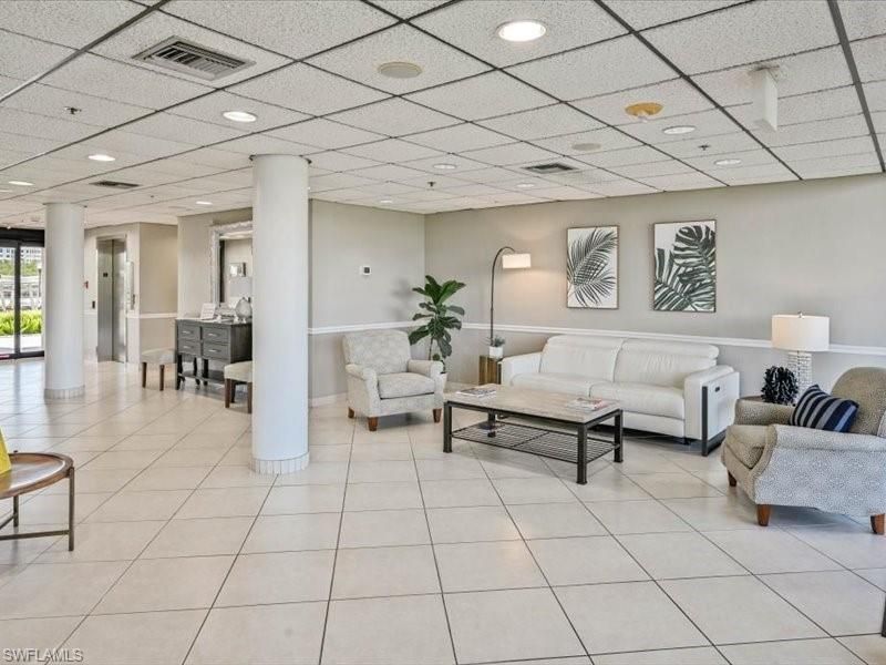 17 Bluebill Ave , Unit 904, Naples, FL 34108 Photo