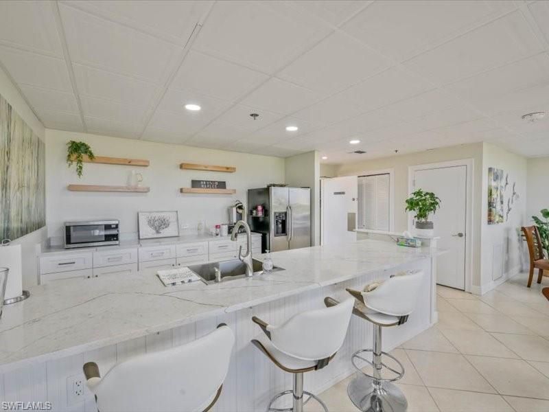 17 Bluebill Ave , Unit 904, Naples, FL 34108 Photo