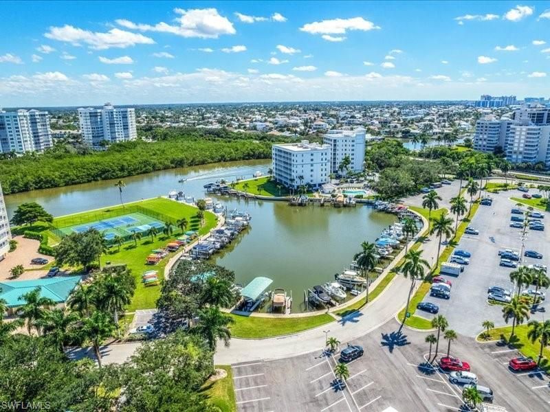 17 Bluebill Ave , Unit 904, Naples, FL 34108 Photo