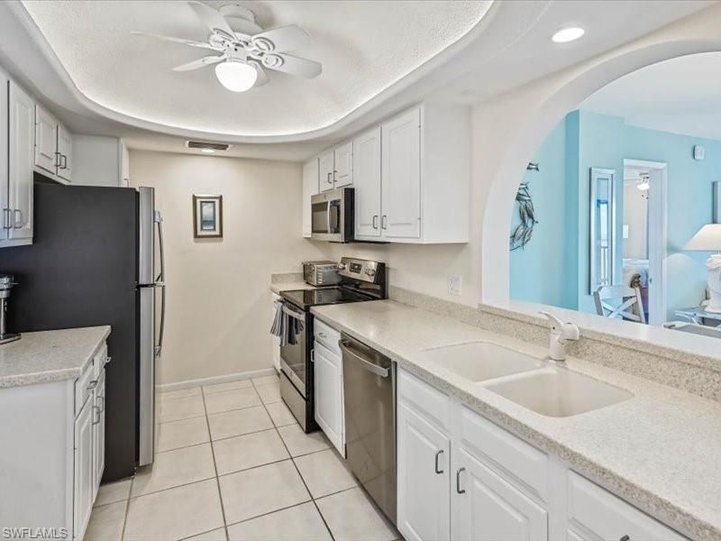 17 Bluebill Ave , Unit 904, Naples, FL 34108 Photo