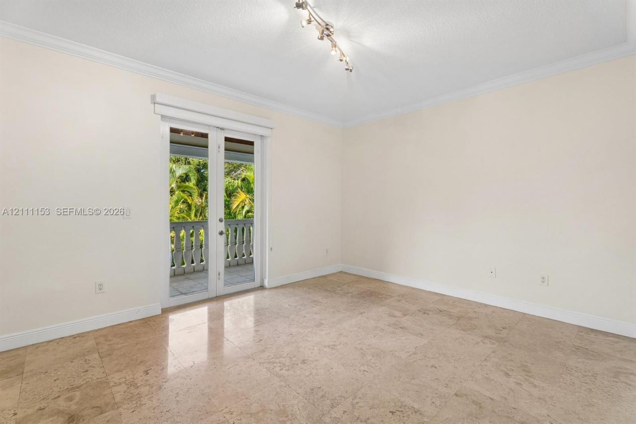 16625 Old Cutler Rd, Palmetto Bay, FL 33157 Photo