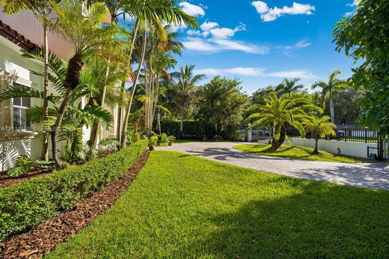 16625 Old Cutler Rd, Palmetto Bay, FL 33157 Photo