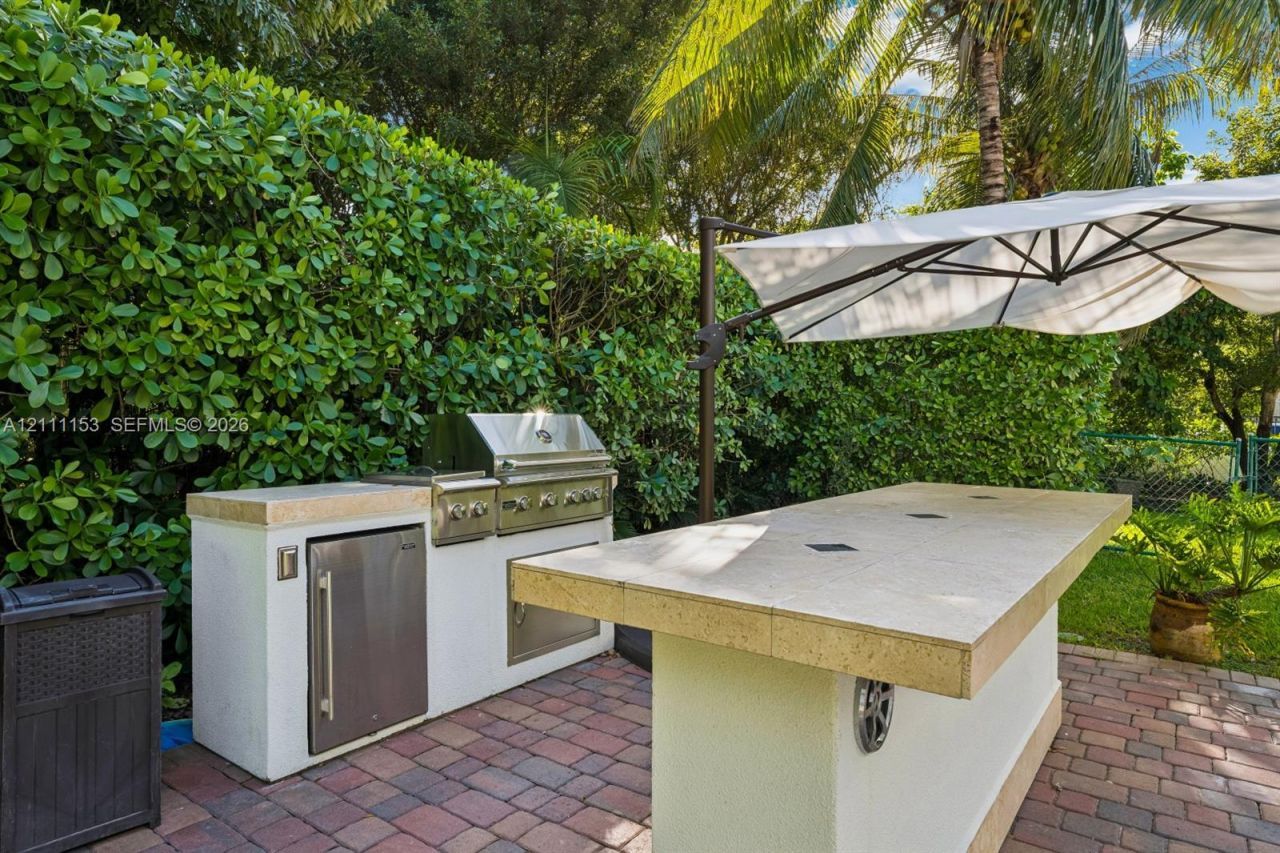 16625 Old Cutler Rd, Palmetto Bay, FL 33157 Photo