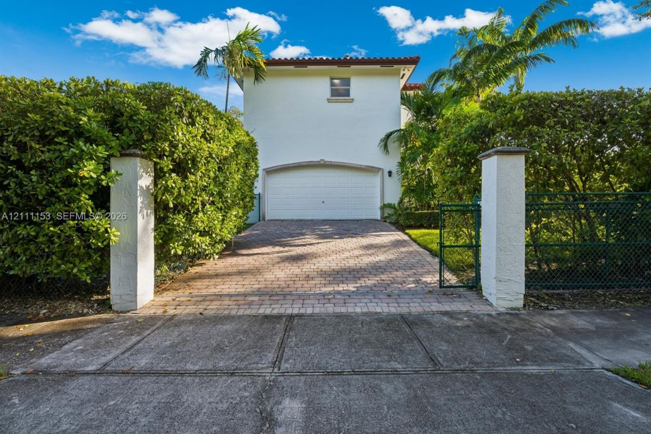 16625 Old Cutler Rd, Palmetto Bay, FL 33157 Photo
