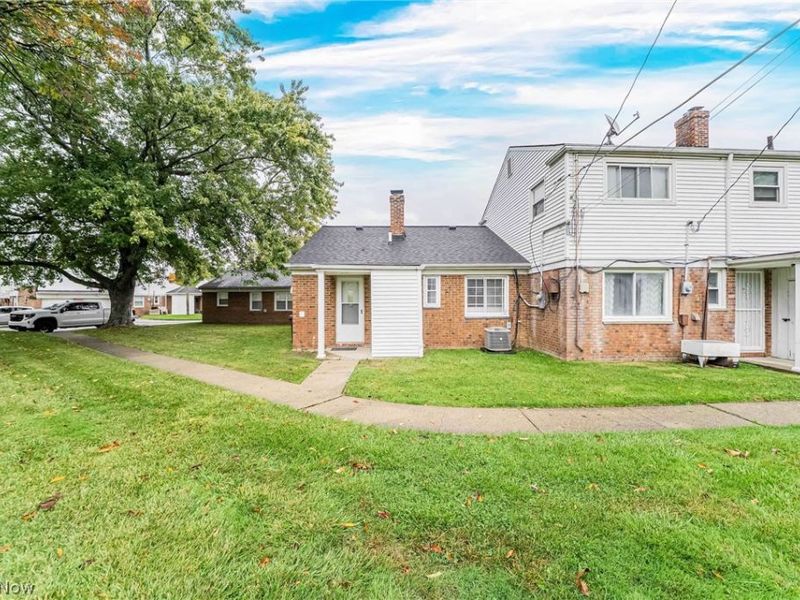 306 Buckner Drive, Unit 205, Euclid, OH 44123 Photo 25