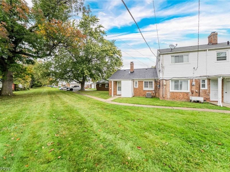 306 Buckner Drive, Unit 205, Euclid, OH 44123 Photo 27