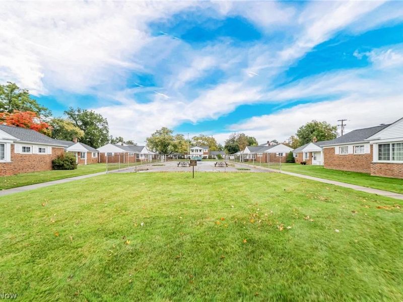 306 Buckner Drive, Unit 205, Euclid, OH 44123 Photo 28