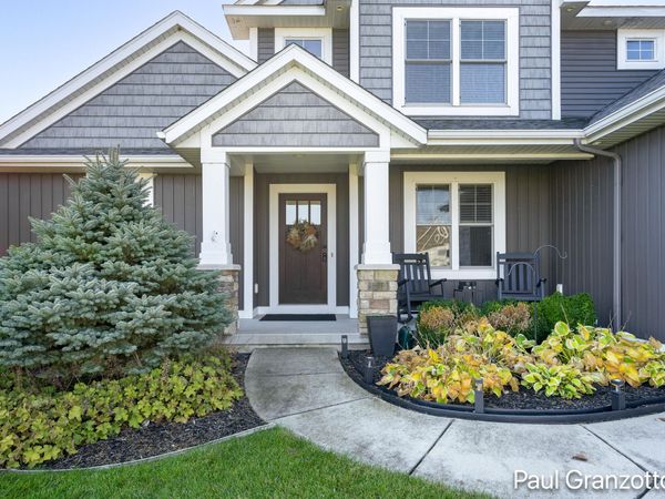 2480 Cedar West Drive, Jenison, MI 49428
