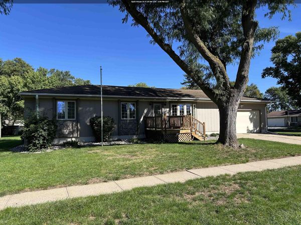 2305 Cardiff St., Sergeant Bluff, IA 51054