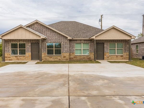 602 Washington Street , McGregor, TX 76657
