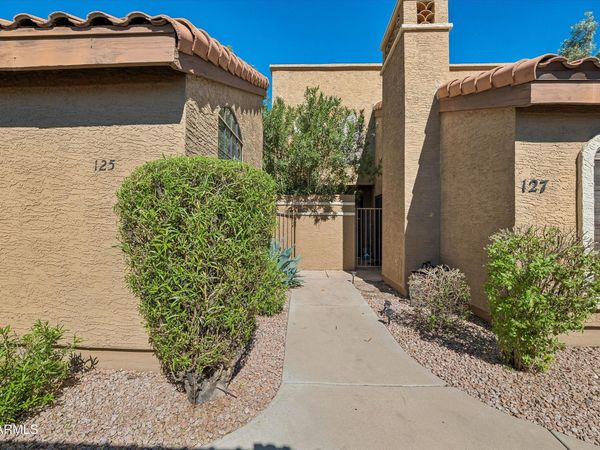 6945 E COCHISE Road, Unit 125, Paradise Valley, AZ 85253