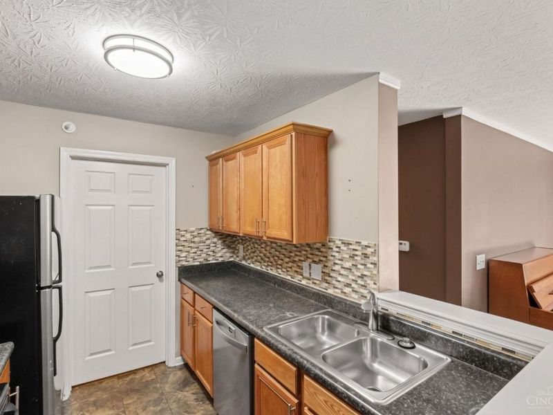 3404 North Bend Road, Unit 1, Green Township, OH 45239 Photo 6
