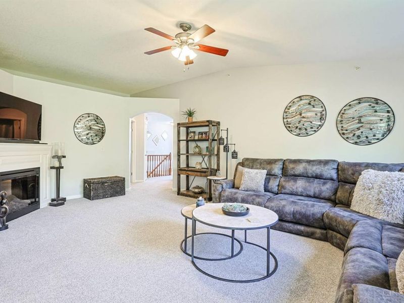 1389 Double Eagle Court, Lebanon, OH 45036 Photo 7