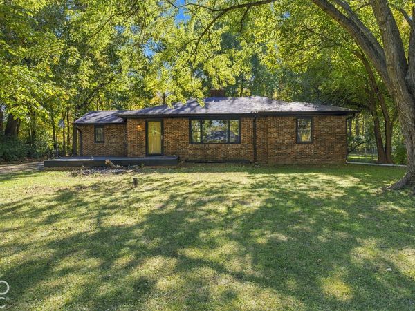 3045 W 69th Street , Indianapolis, IN 46268