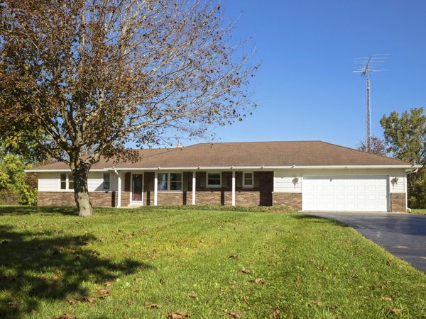 2417 E U Avenue, Vicksburg, MI 49097