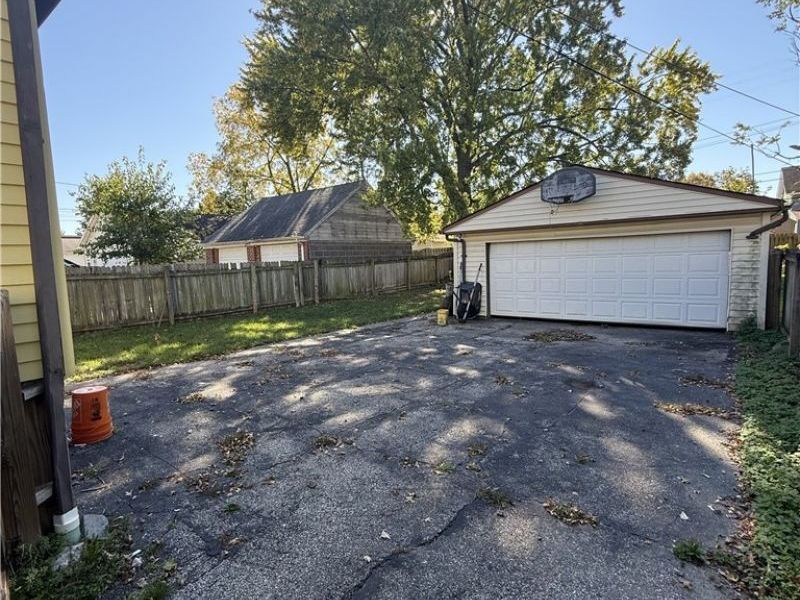 7923 Jameson Road, Parma, OH 44129 Photo 37