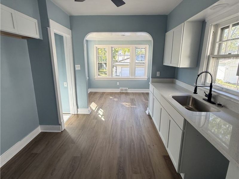 7923 Jameson Road, Parma, OH 44129 Photo 8