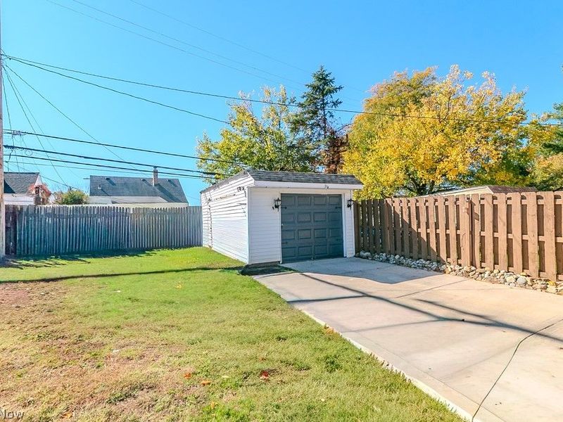 18010 Maple Heights Boulevard, Maple Heights, OH 44137 Photo 37