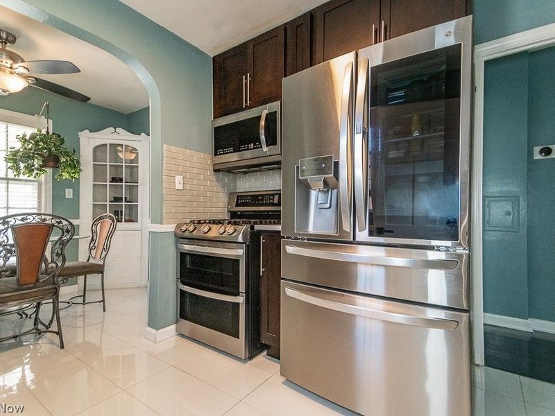 18010 Maple Heights Boulevard, Maple Heights, OH 44137 Photo 9