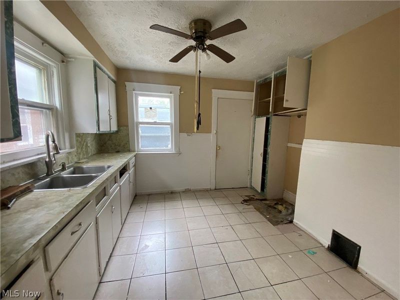 964 Stevenson Road, Cleveland, OH 44110 Photo 19