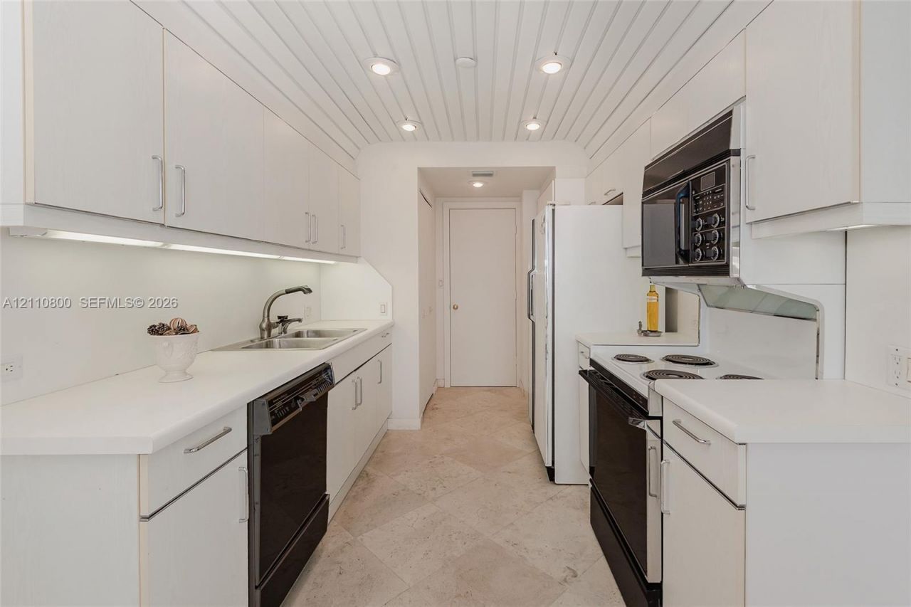 2800 Island Blvd , Unit 1105, Aventura, FL 33160 Photo