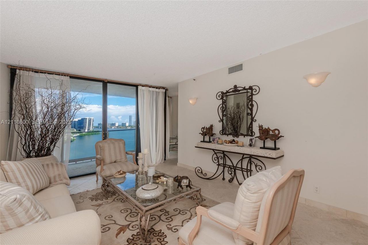 2800 Island Blvd , Unit 1105, Aventura, FL 33160 Photo