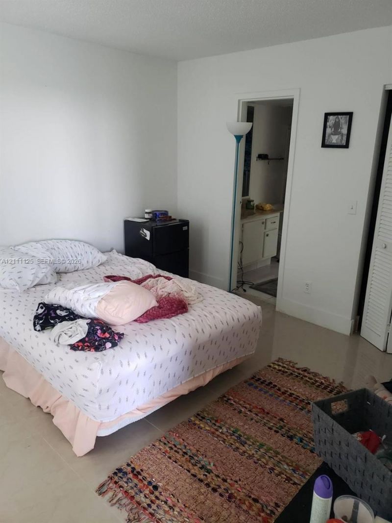 13499 Biscayne Blvd , Unit 1005, North Miami, FL 33181 Photo