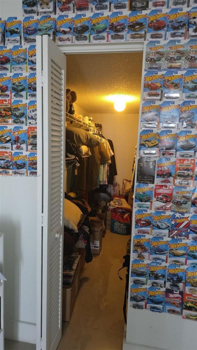 13499 Biscayne Blvd , Unit 1005, North Miami, FL 33181 Photo