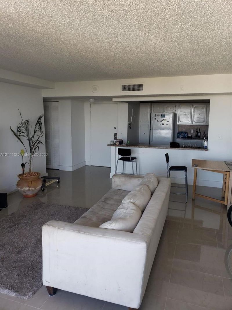 13499 Biscayne Blvd , Unit 1005, North Miami, FL 33181 Photo